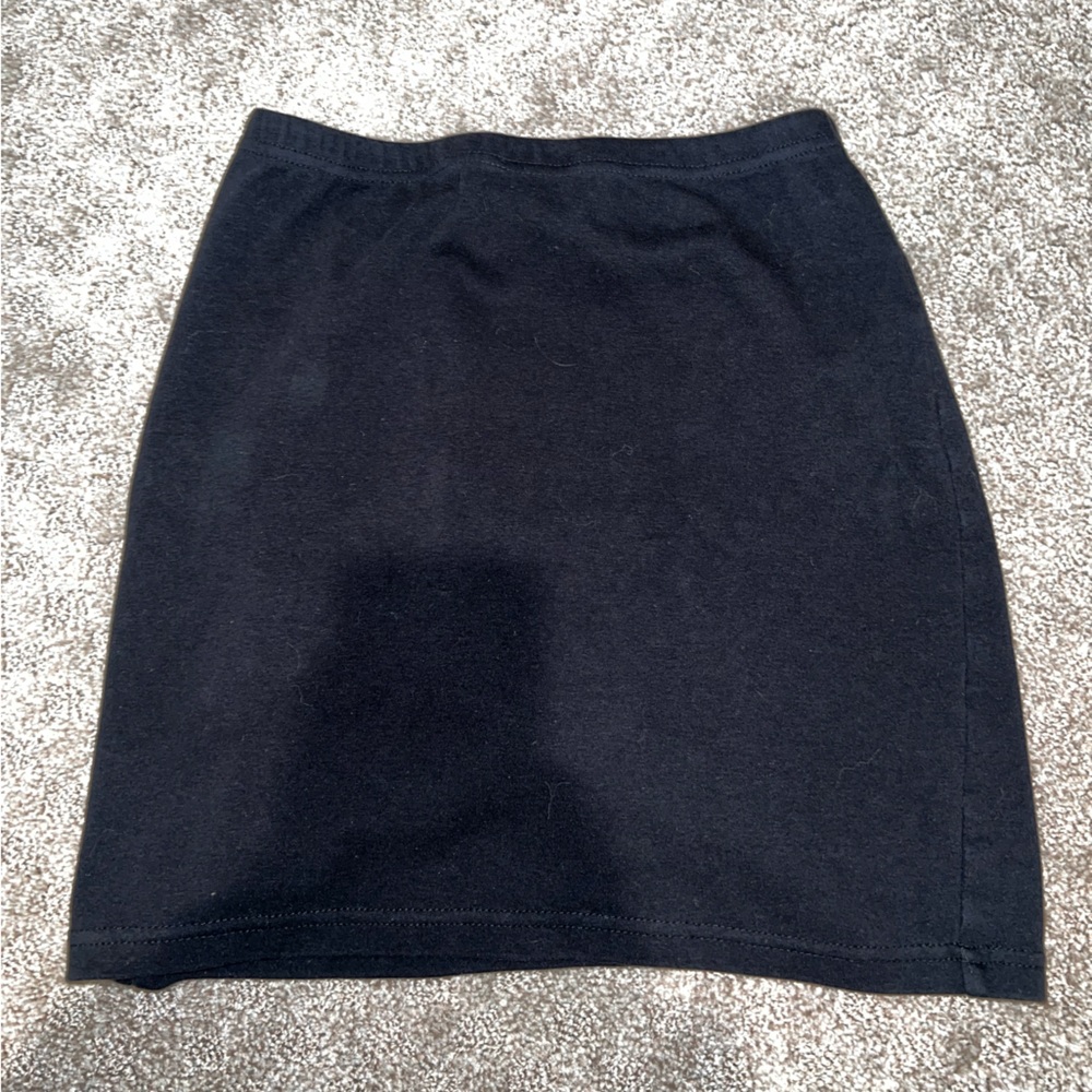 Black skirt